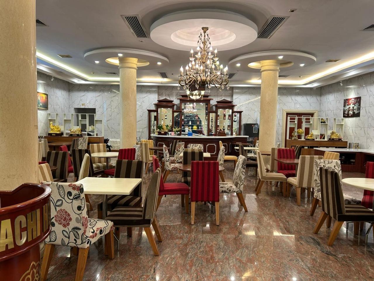 Khach San Sa Chi - Mong Cai Hotel Екстериор снимка